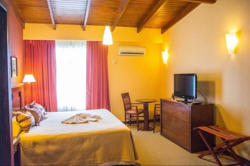 Howard Johnson Inn Rosario De La Frontera Bagian luar foto