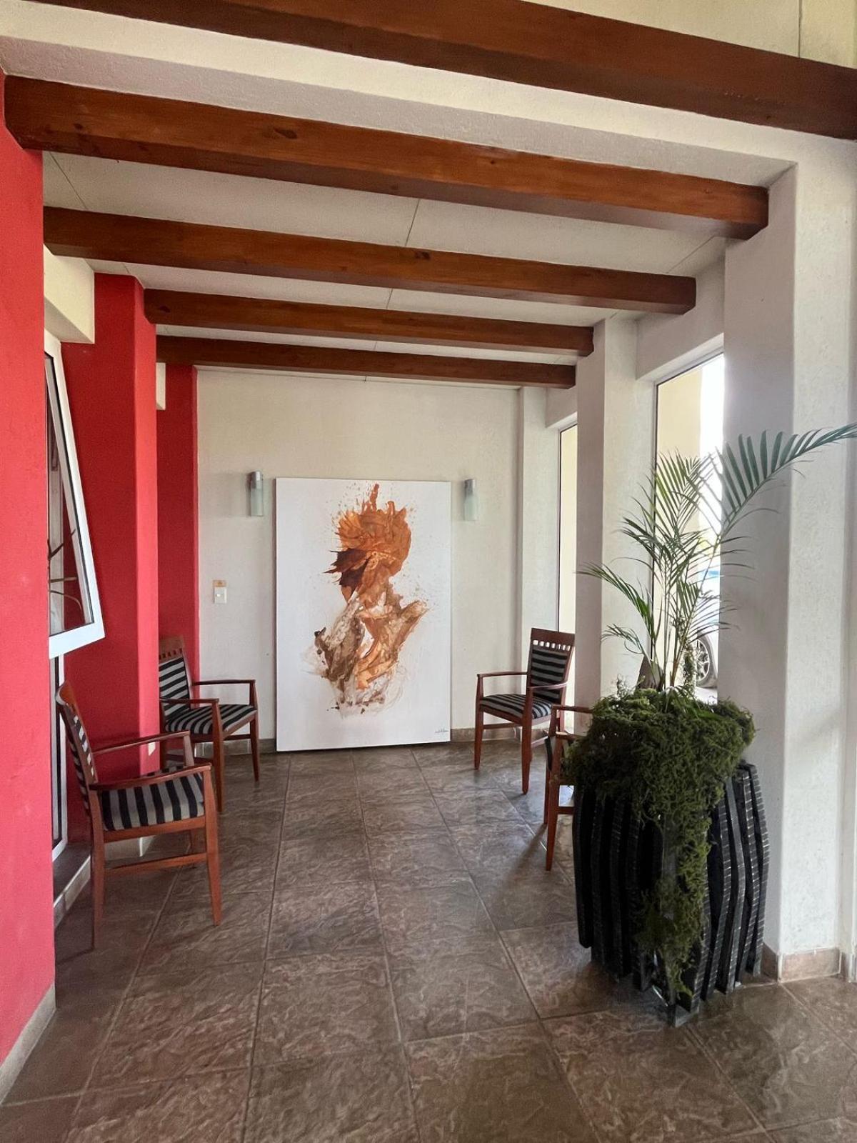Howard Johnson Inn Rosario De La Frontera Bagian luar foto